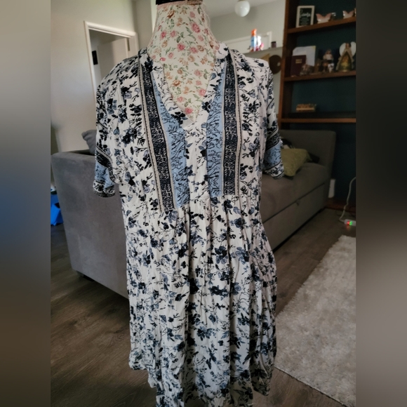 Knox Rose Black and White Floral Midi Dress Size 6 - Picture 1 of 6